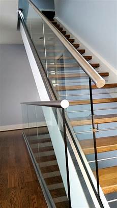 Staircase glass balustrade