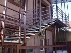 Balcoane Din Metal