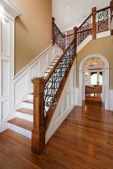 Balustrade iron
