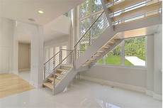 Cable balustrade