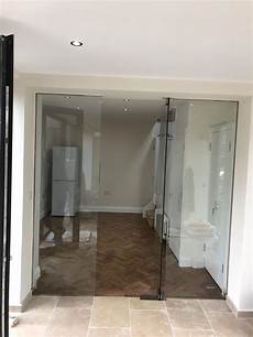 Frameless Balcony