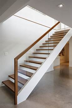 Staircase balustrade
